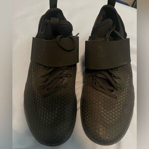 Nike Women's Training Sneakers Size 7